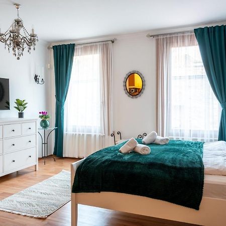 Romantic Studio Secret Garden Budapest Ngoại thất bức ảnh
