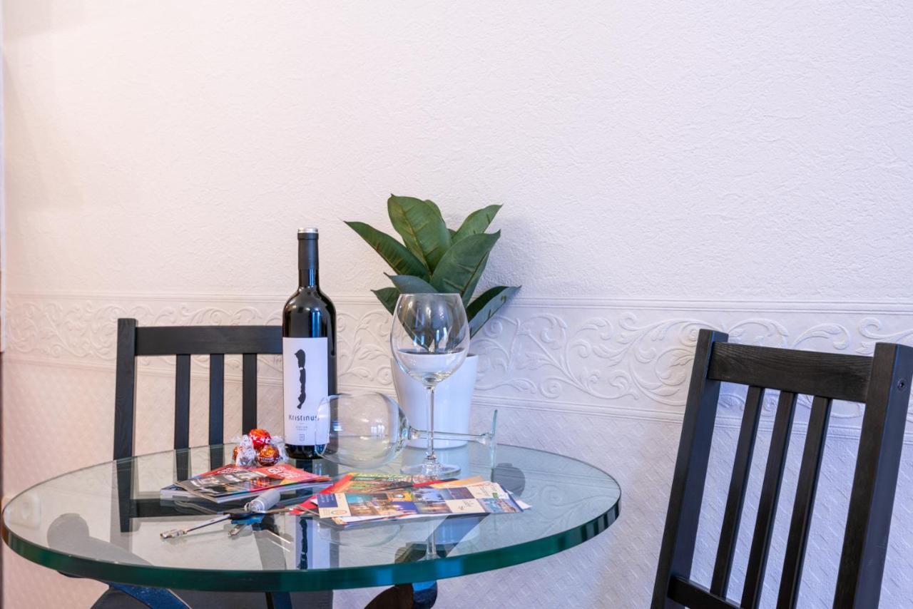 Romantic Studio Secret Garden Budapest Ngoại thất bức ảnh